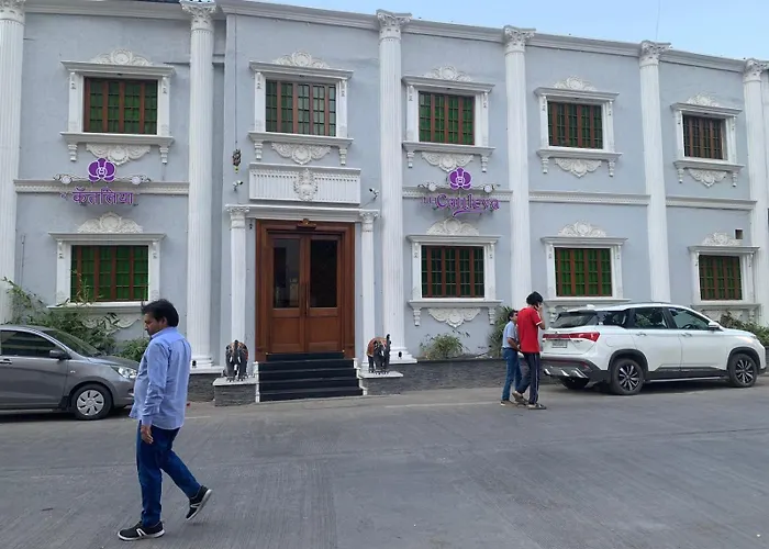 The Cattleya Hotel, Near Mumbai International Airport